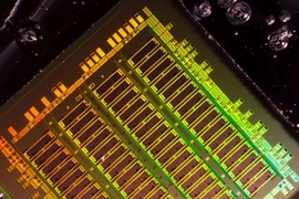 Researchers have developed a technique for assembling on-chip optics and electronic separately, which enables the use of more modern transistor technologies.